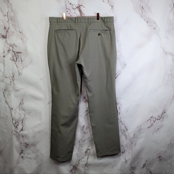 Everlane Chino Pants Mens 38 x 32 Covert Green Uniform Performance Slim Fit NEW - Picture 8 of 15
